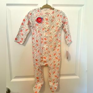 Magnetic Me Strawberry Sleeper